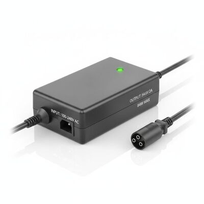 Potenza massima di uscita 84W Caricabatterie per biciclette elettriche con uscita di 54,6V 2A e ingresso di corrente alternata da 100-240V per biciclette elettriche